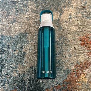 💦 Brita Teal Water Bottle with Filter 💦